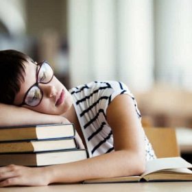 میانگین خواب دانش آموز کنکوری